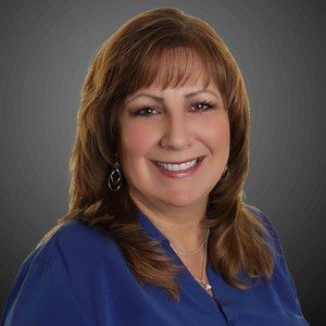 Meet your Posher, Holly